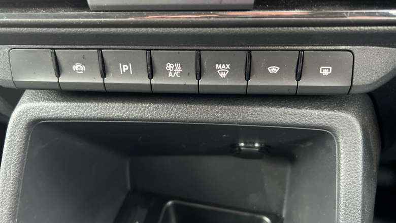 Ford Transit Connect 240 L2 Diesel 2.0 EcoBlue 122ps Trend Van Auto